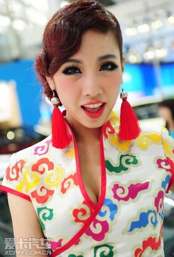 表情女王彭梦现身图片
