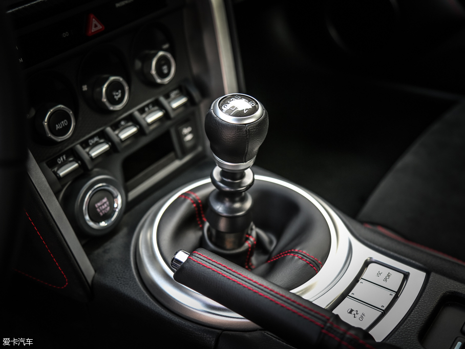 斯巴魯2015款斯巴魯BRZ