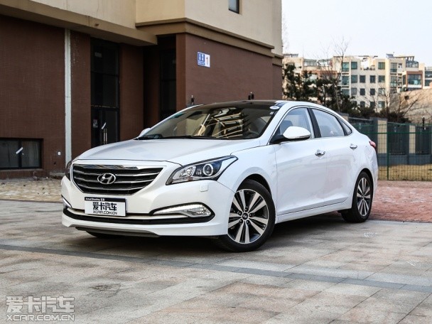 北京現(xiàn)代2014款名圖