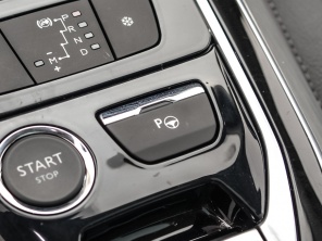 東風(fēng)標(biāo)致2015款標(biāo)致308S