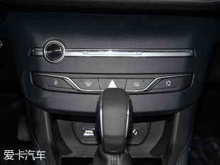 東風(fēng)標(biāo)致2015款標(biāo)致308S