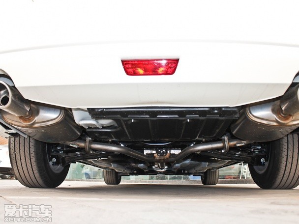 東風日產2013款天籟