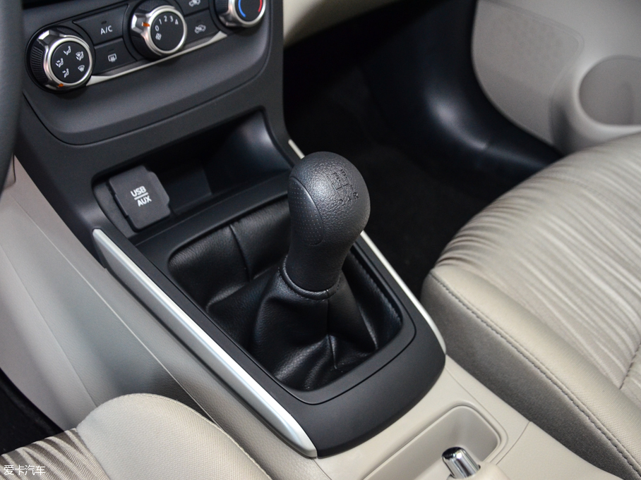 東風(fēng)日產(chǎn)2016款軒逸