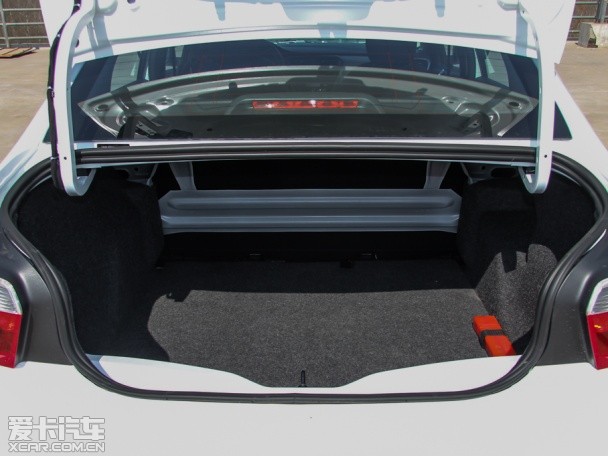 東風雪鐵龍2015款全新愛麗舍