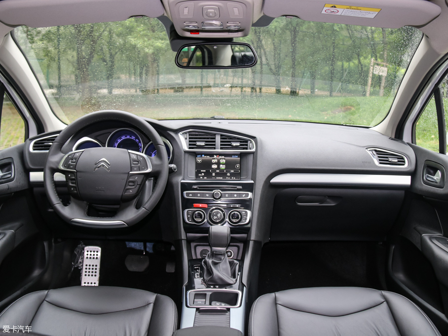 東風(fēng)雪鐵龍2016款雪鐵龍C4L