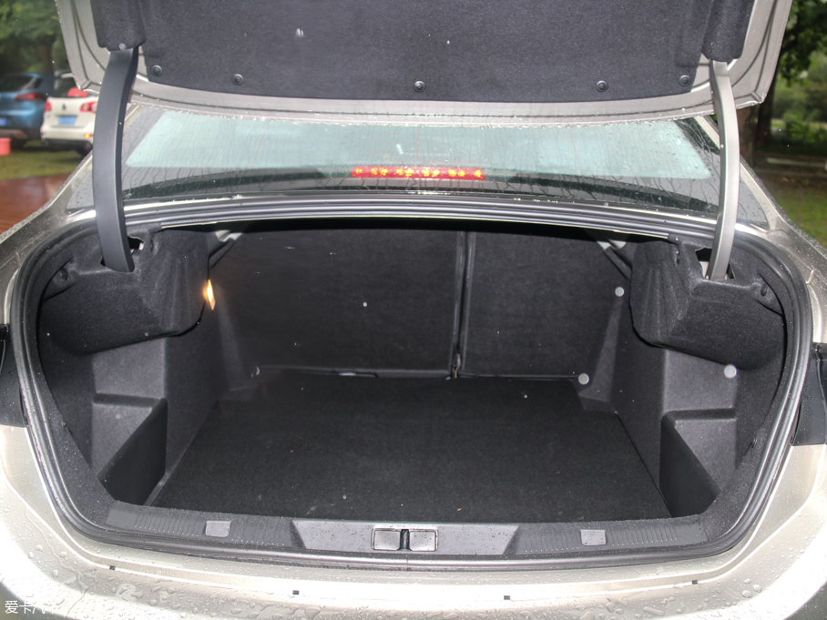 東風雪鐵龍2016款雪鐵龍C4L