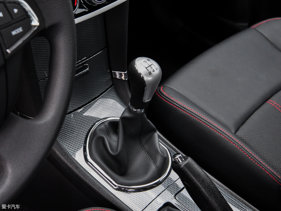 眾泰汽車2016款眾泰Z300