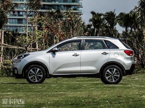 東風悅達起亞2015款傲跑