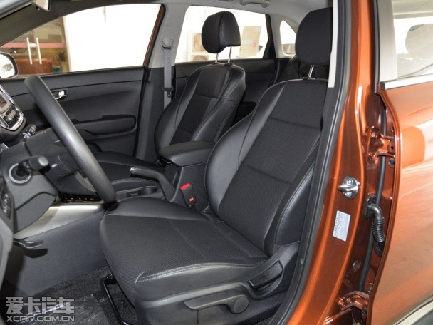 東風悅達起亞2015款傲跑