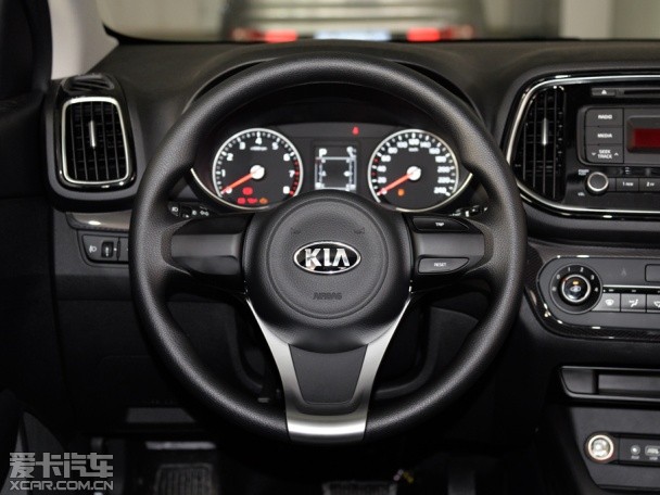 東風悅達起亞2015款傲跑