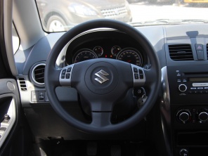 長安鈴木2013款天語SX4兩廂