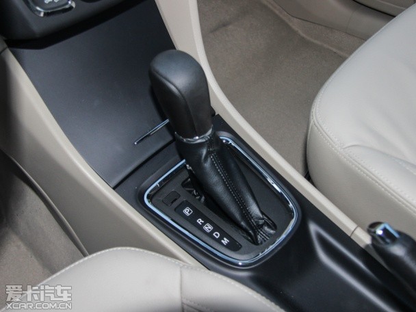 長安鈴木2015款啟悅