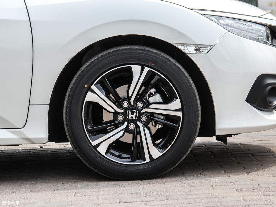 東風本田2016款思域