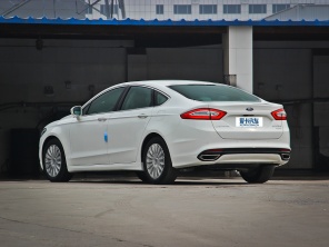 長安福特2013款新蒙迪歐