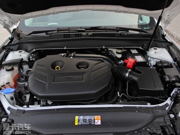 長安福特2013款新蒙迪歐