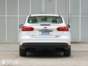 長安福特2015款新福克斯三廂