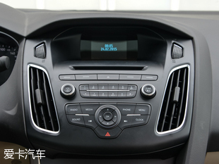 長安福特2015款新福克斯三廂