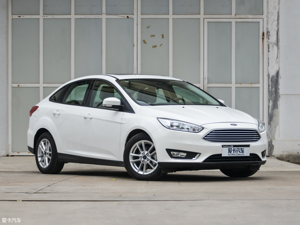 長安福特2015款新福克斯三廂