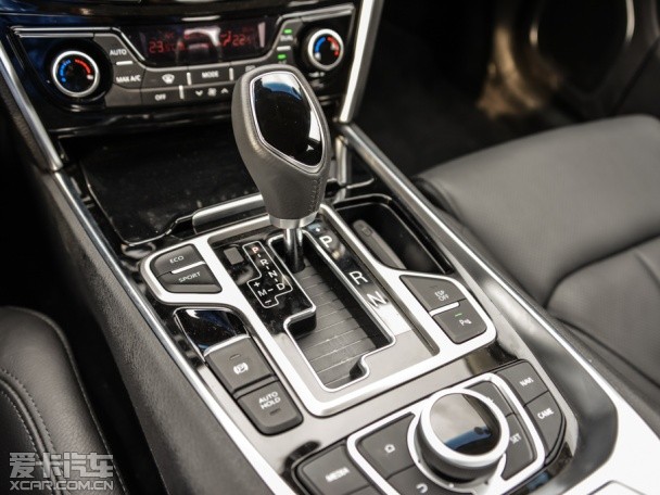 吉利汽車2015款博瑞