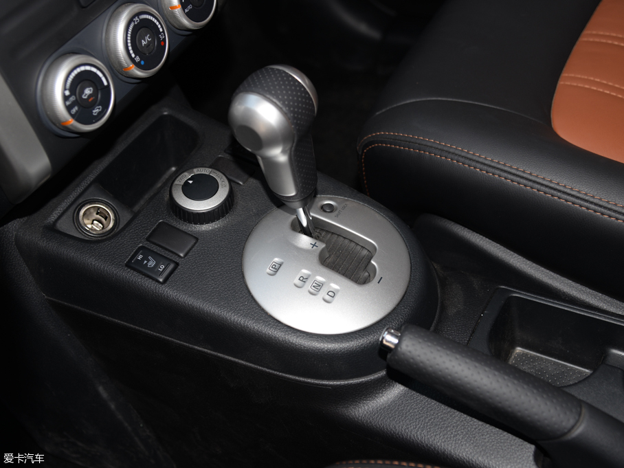 東風風度2016款MX6