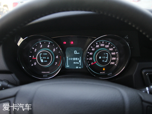 北汽紳寶2016款紳寶D50