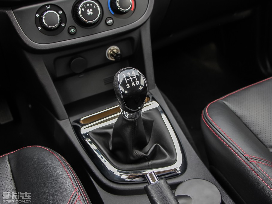 北汽幻速2014款幻速S2