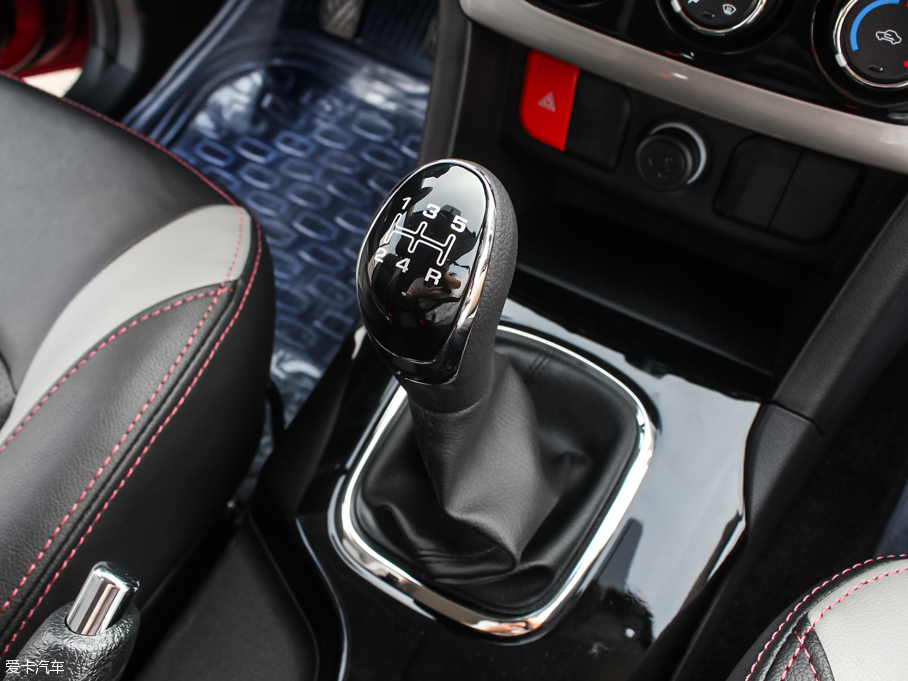 北汽幻速2015款幻速H3