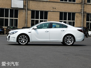 上汽通用別克2015款君威GS