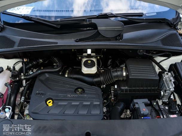 比亞迪汽車2015款比亞迪S7