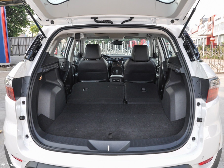 江鈴汽車2016款馭勝S330