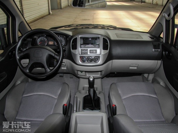 東風風行2015款菱智