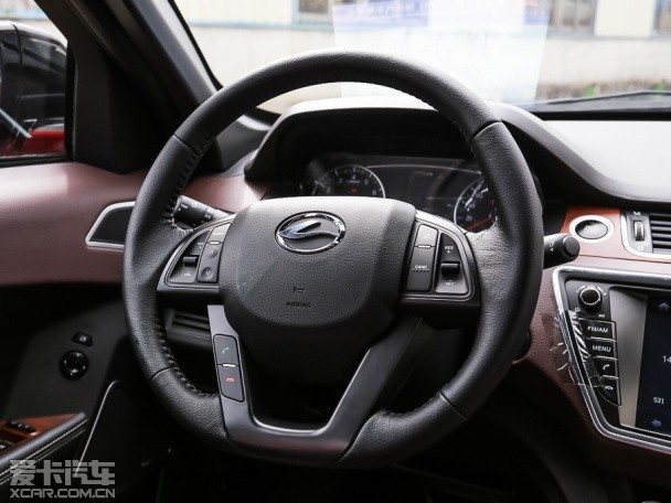 陸風汽車2015款陸風X7