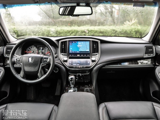 一汽豐田2015款皇冠