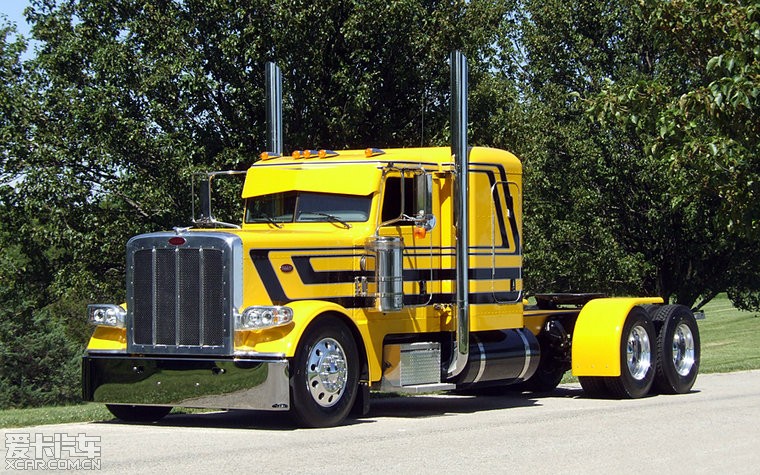 超级高速公路之王卡车竞赛里面的免费游戏是什