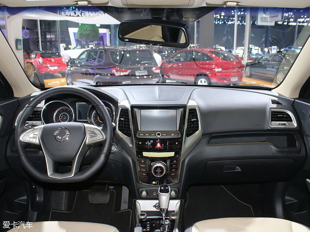 雙龍2015款蒂維拉