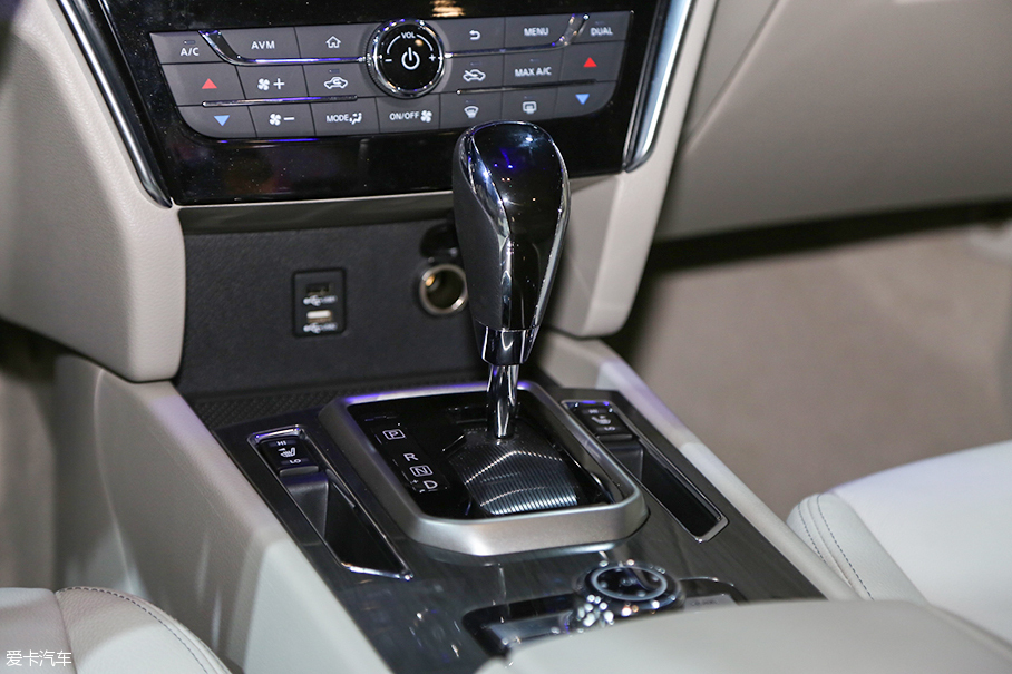 啟辰T902016成都車展靜評