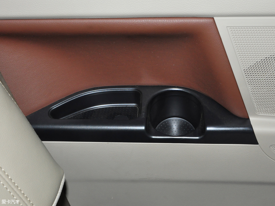 菱智F500 2016成都車展靜評