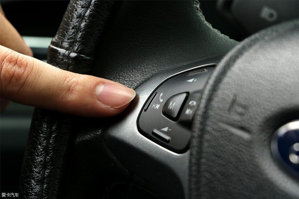 長安福特2015款福睿斯