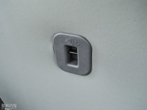 東風風行2015款菱智導購