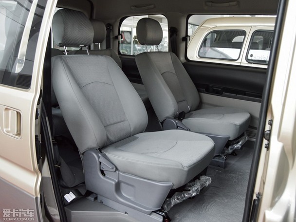 東風風行2015款菱智導購