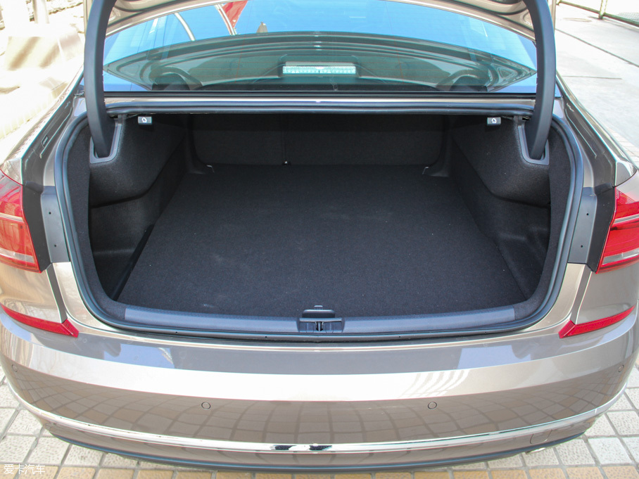 都市精英座駕 四款年輕時(shí)尚中型車對(duì)比