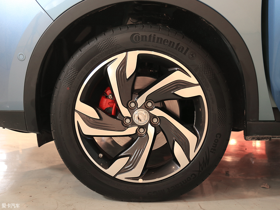 東風(fēng)風(fēng)神AX5內(nèi)飾解析