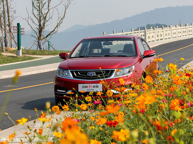 十年一剑 细节升级 实拍吉利2017款远景