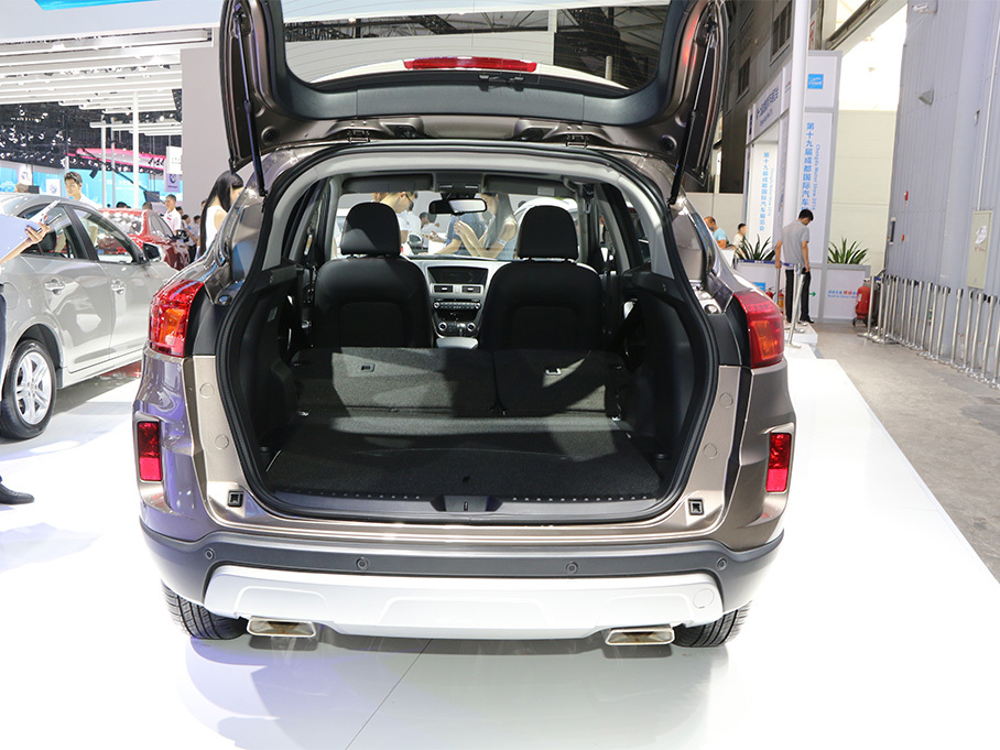 長腿編輯測空間 中國品牌SUV哪家強？