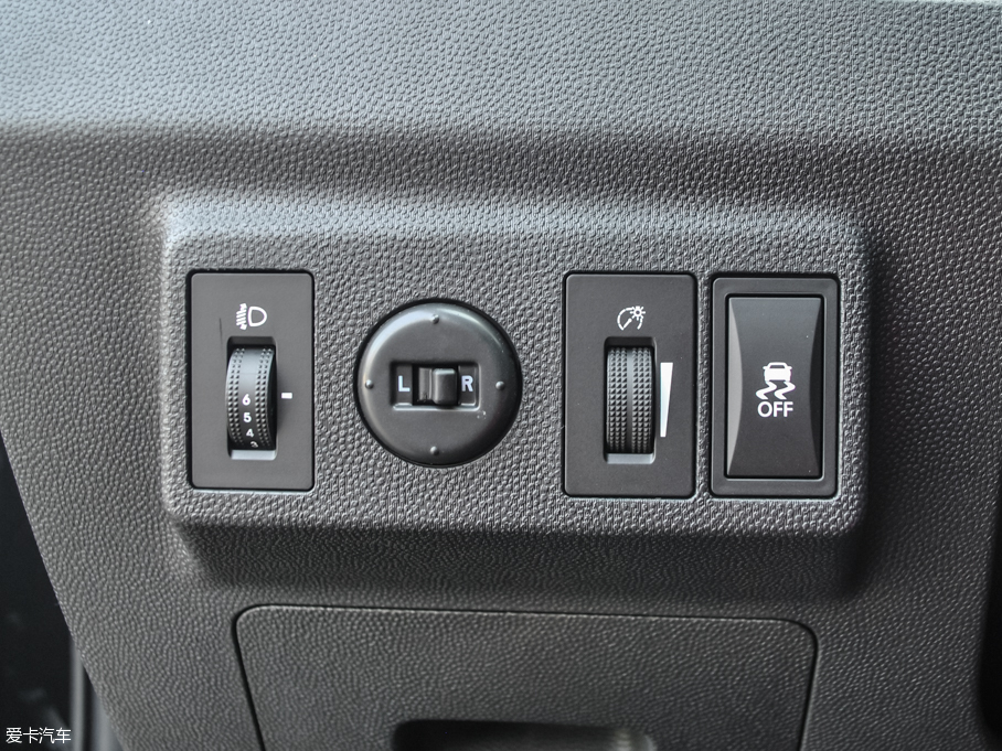 江淮汽車-瑞風S2