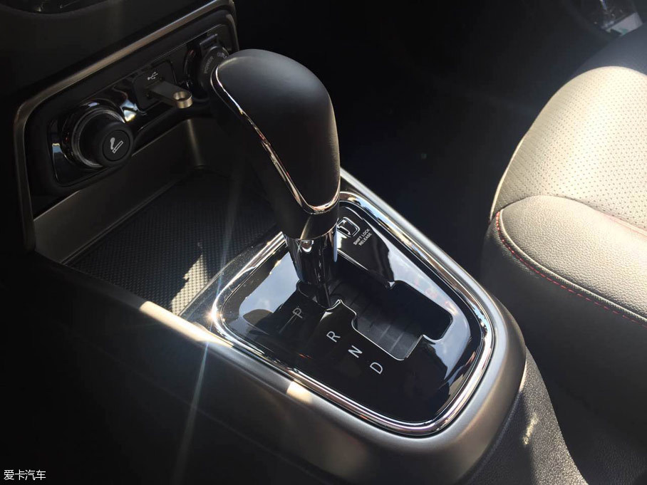 长安CS15自动档车型上市