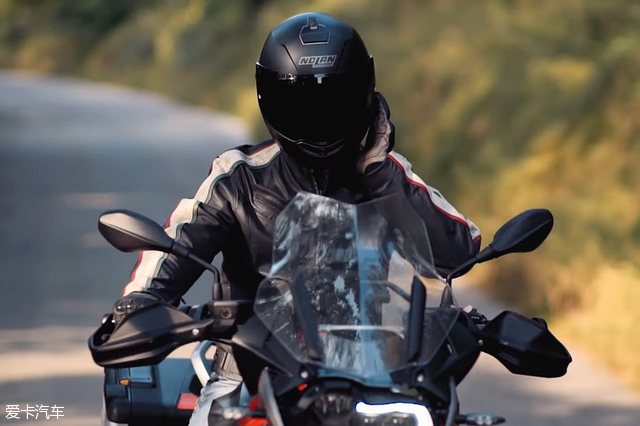 Skully附体 索尼与Nolan推出AR智能头盔