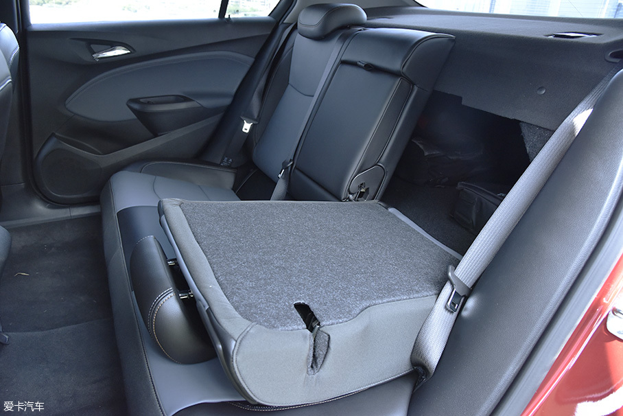 上汽通用雪佛蘭2017款科魯茲三廂