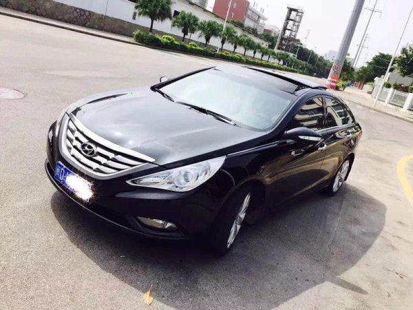 现代索纳塔八 2012年上牌