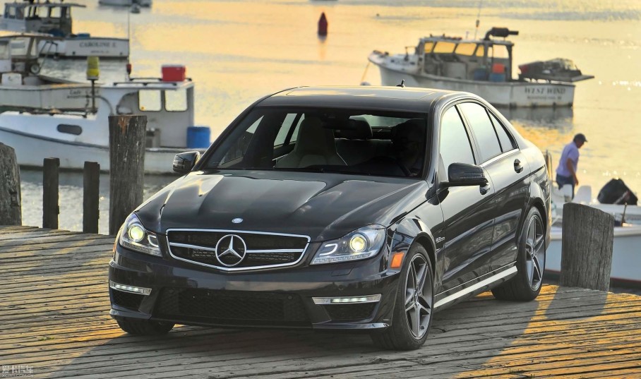 > 奔驰2012款c63 amg